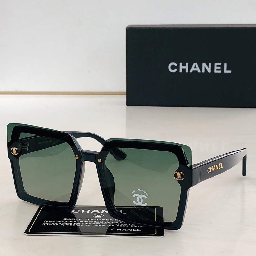 Chanel   CH7752
