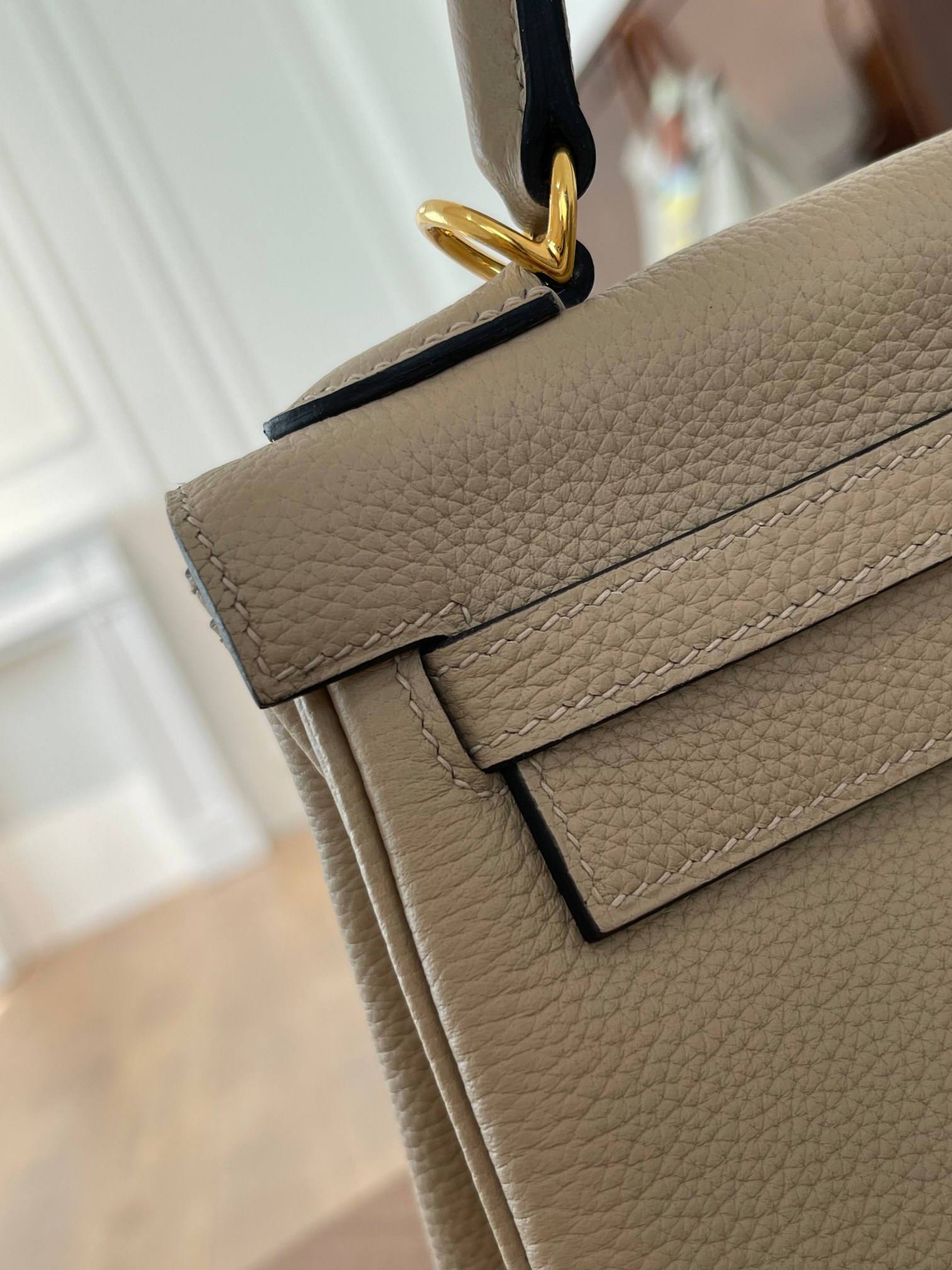 Kelly25 trench coat gray togo leather gold buckle