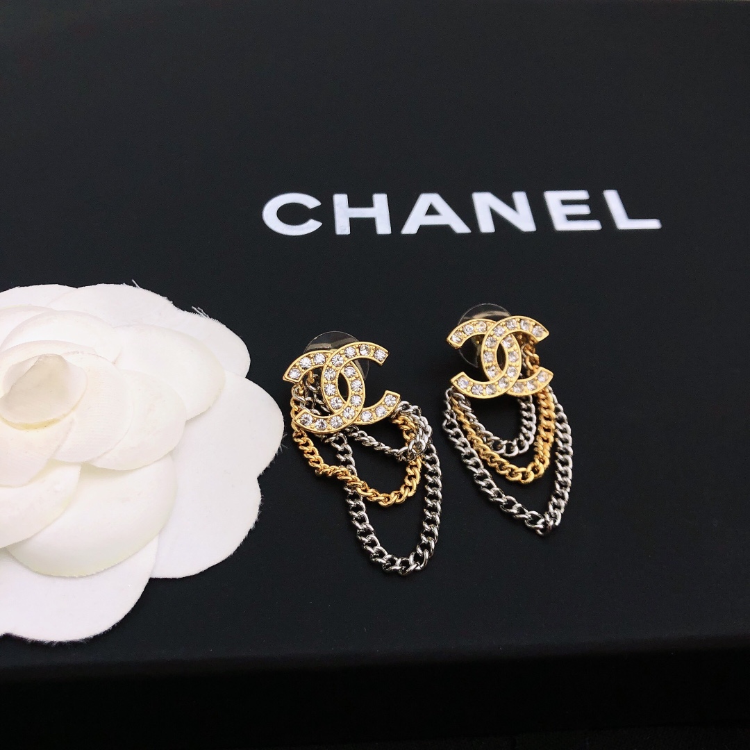 Dior stud earrings