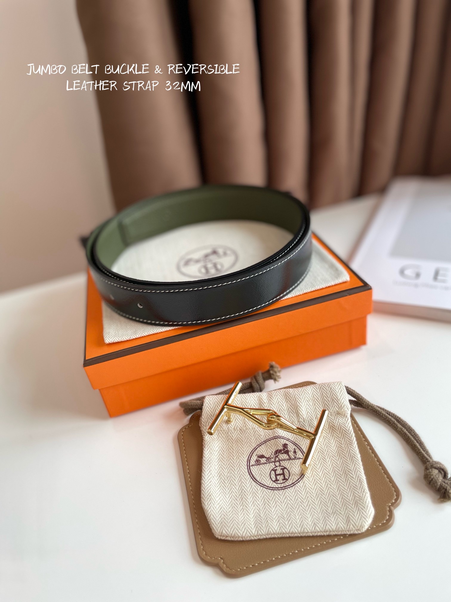 Hermes  JUMBO BELT BUCKLE & REVERSIBLE LEATHER STRAP