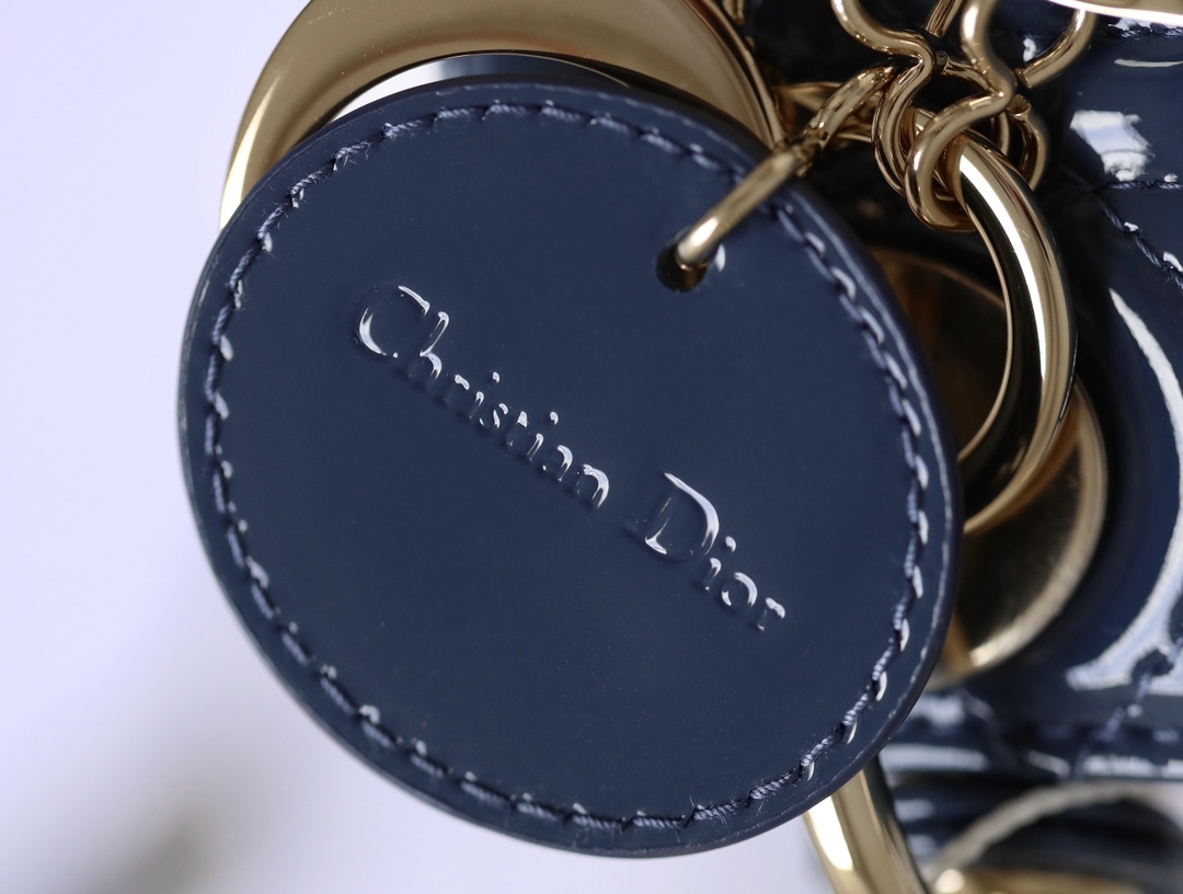 𝙇𝙖𝙙𝙮 𝘿𝙞𝙤* Denim blue Patent leather cow leather mini handbag