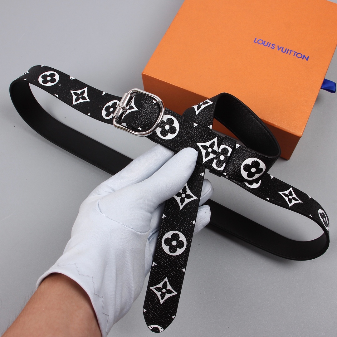 LOUIS VUITTO Belt