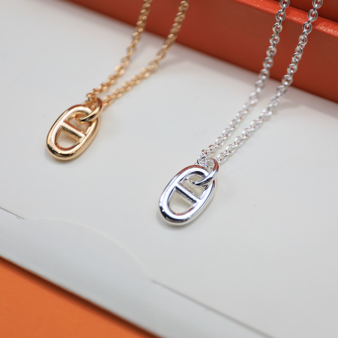 Hermes necklace