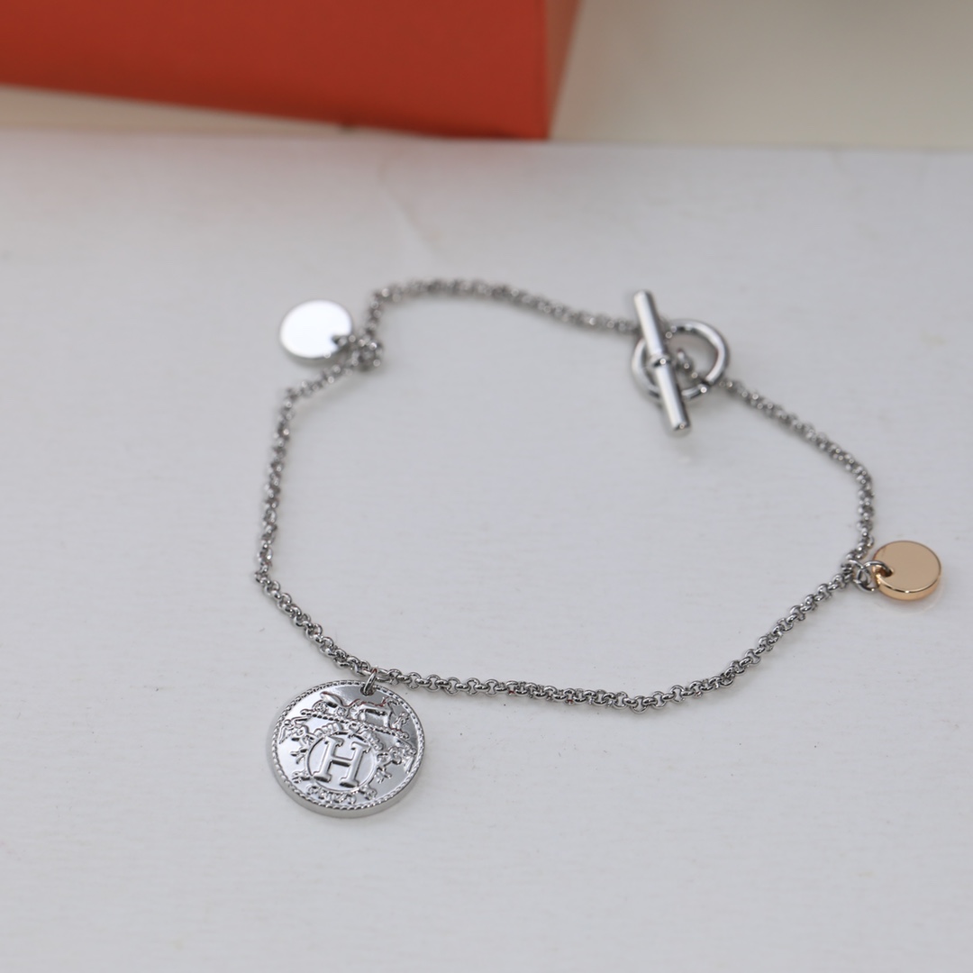 Hermes bracelet