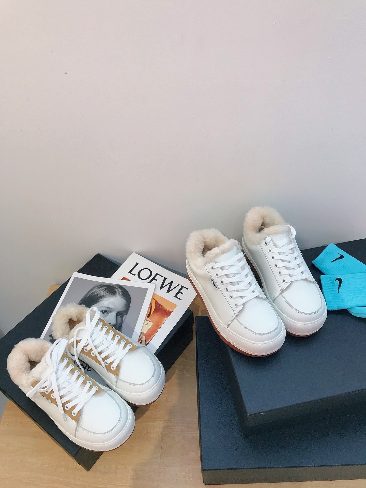 SUNNEI Italian niche brand SUNNEI, minimalist style, simple and casual, forming a relaxed fun