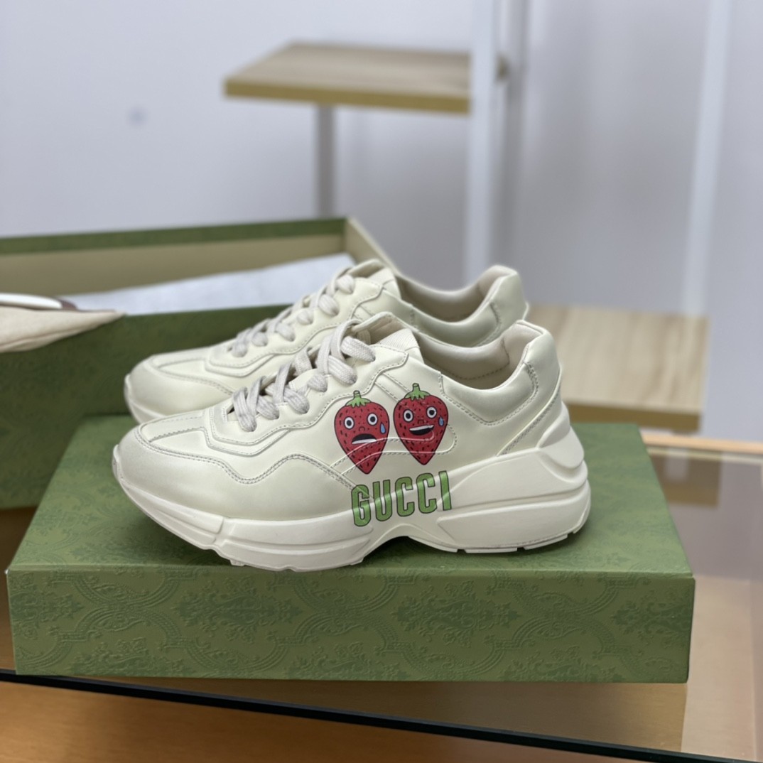 Gucci Retro Clunky Sneaker