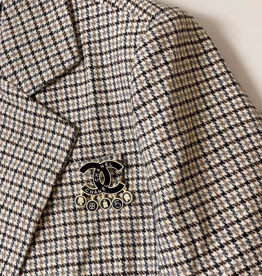 CHANEL🇫🇷Xiao Xiang brooch