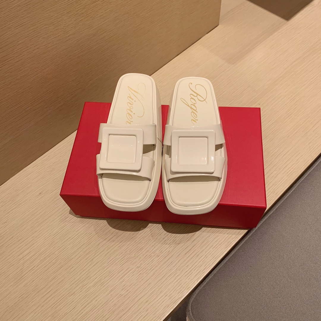 Roger Vivier | 𝟐𝟎𝟐𝟏/𝐒𝐒 𝐧𝐞𝐰 RV Top Edition Diamond Buckle Slippers Swarovski Crystal Diamonds