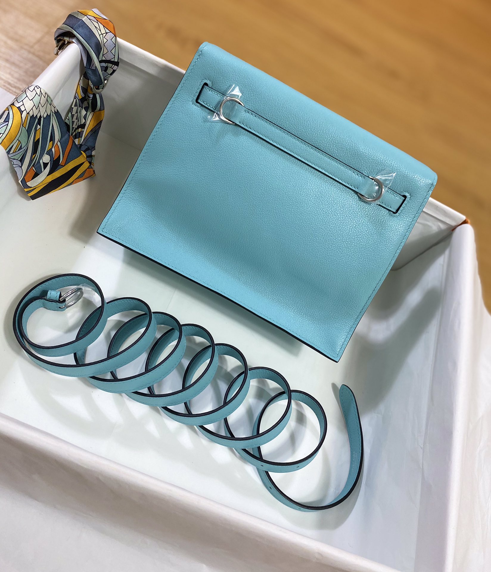 Kelly danse 22cm everculure leather Blue atoll 3P macaroon blue silver buckle