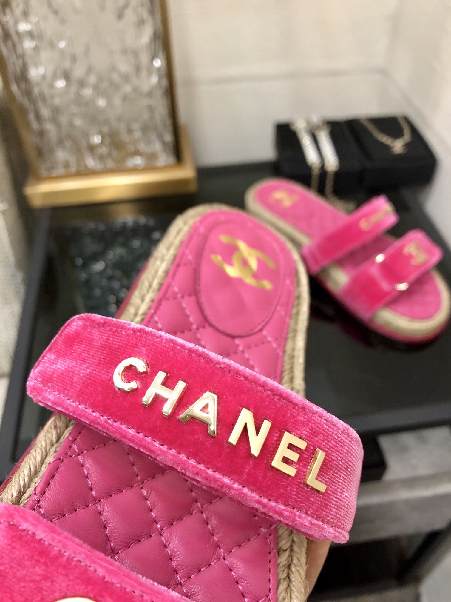 CHANEL 2023 spring and summer latest woven velcro slippers Italy imported multi-layer leather outsole