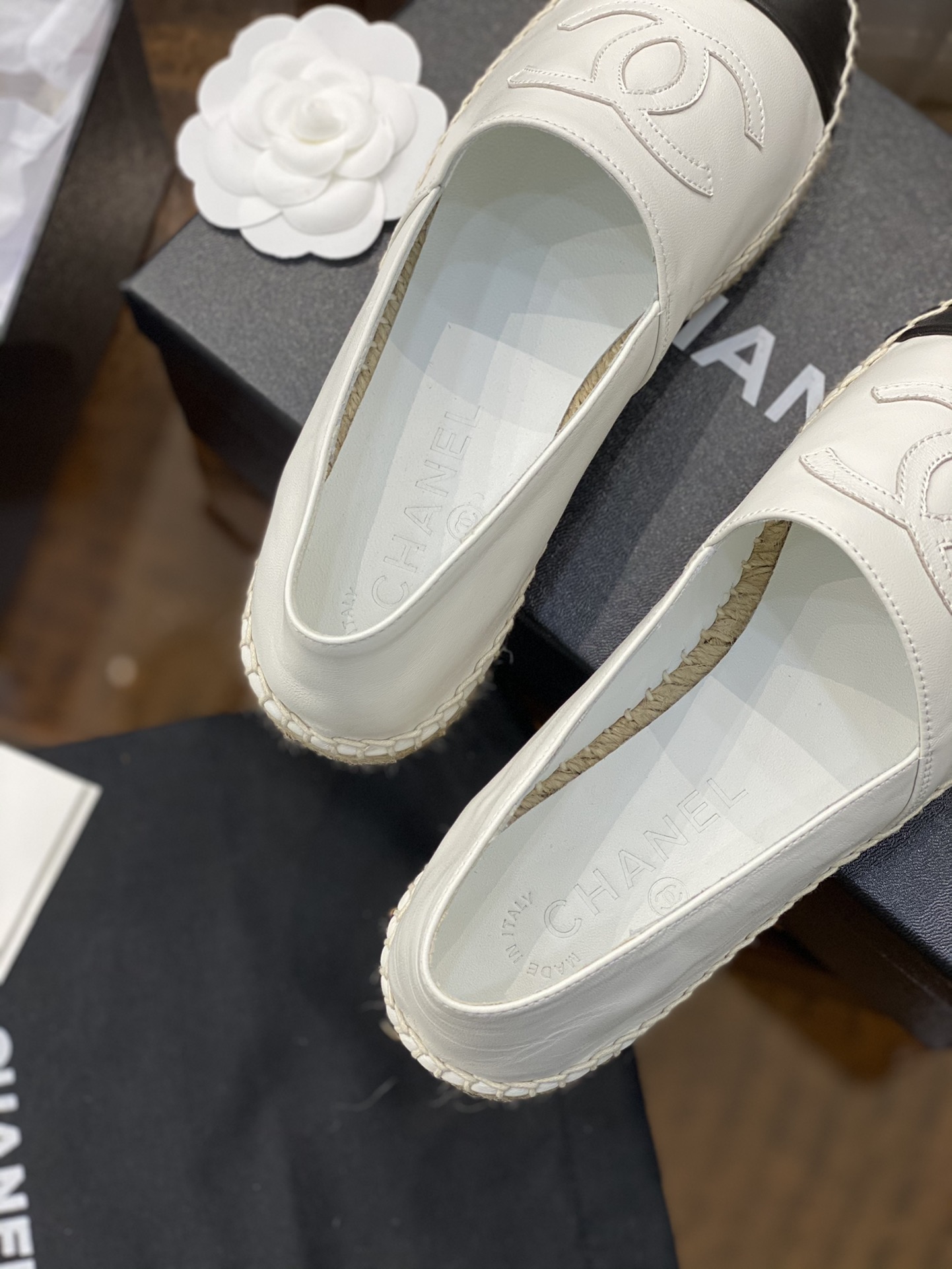 CHANEL fisherman shoes Chanel classic version of the original injection of rubber translucent rubber original color hemp sole