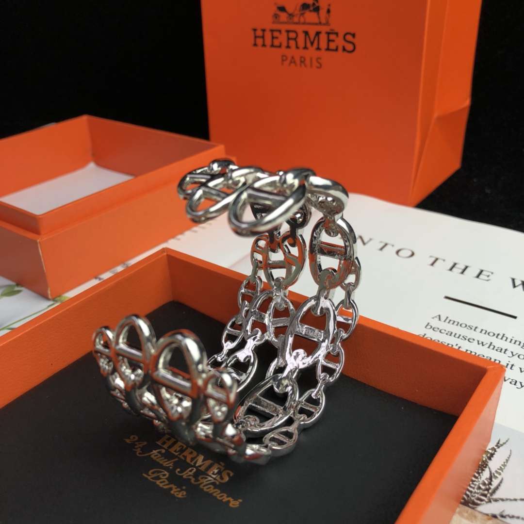 Hermes Rings