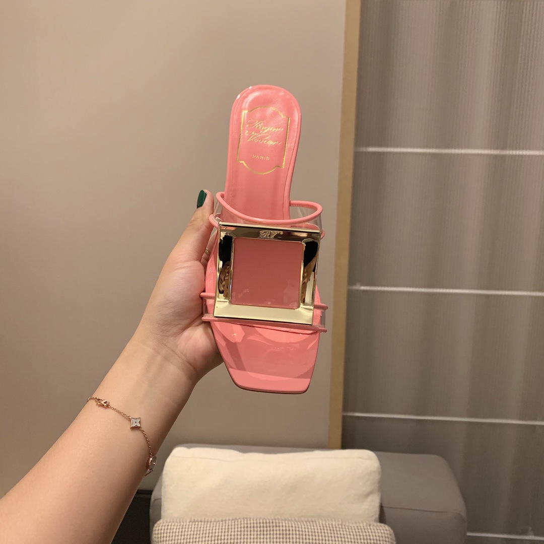 Roger vivier | 𝟐𝟎𝟐𝟏/𝐒𝐒 𝐧𝐞𝐰 2021 Summer Slippers Bikiviv' Metal Buckle PVC Mule Shoes