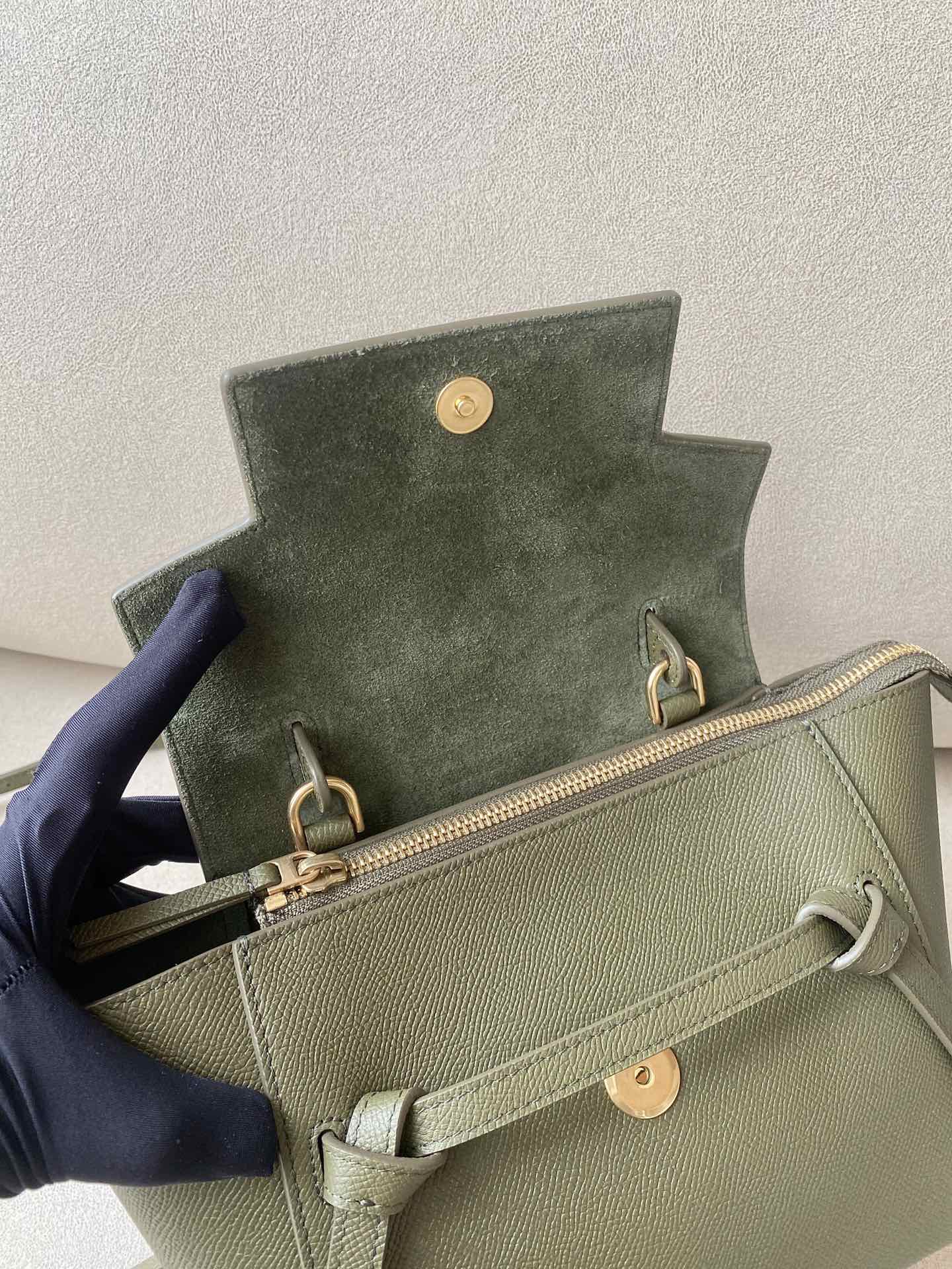 𝐂𝐞𝐥𝐢𝐧𝐞 Belt Bag Catfish Bag Small Grained Calfskin