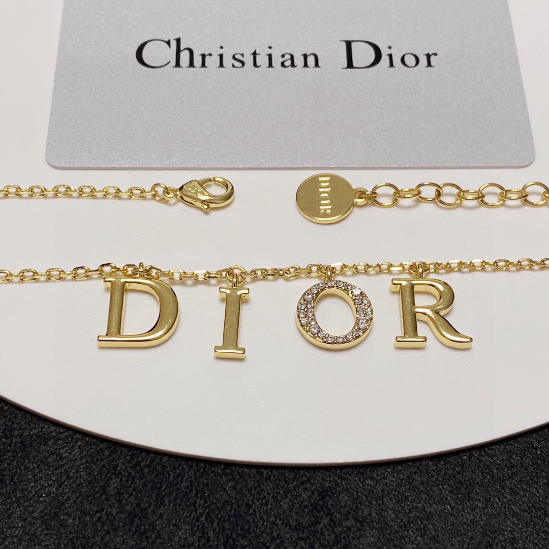 Dior necklace