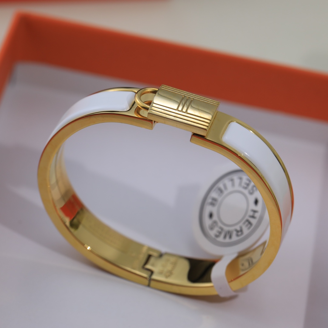 Hermes bracelet