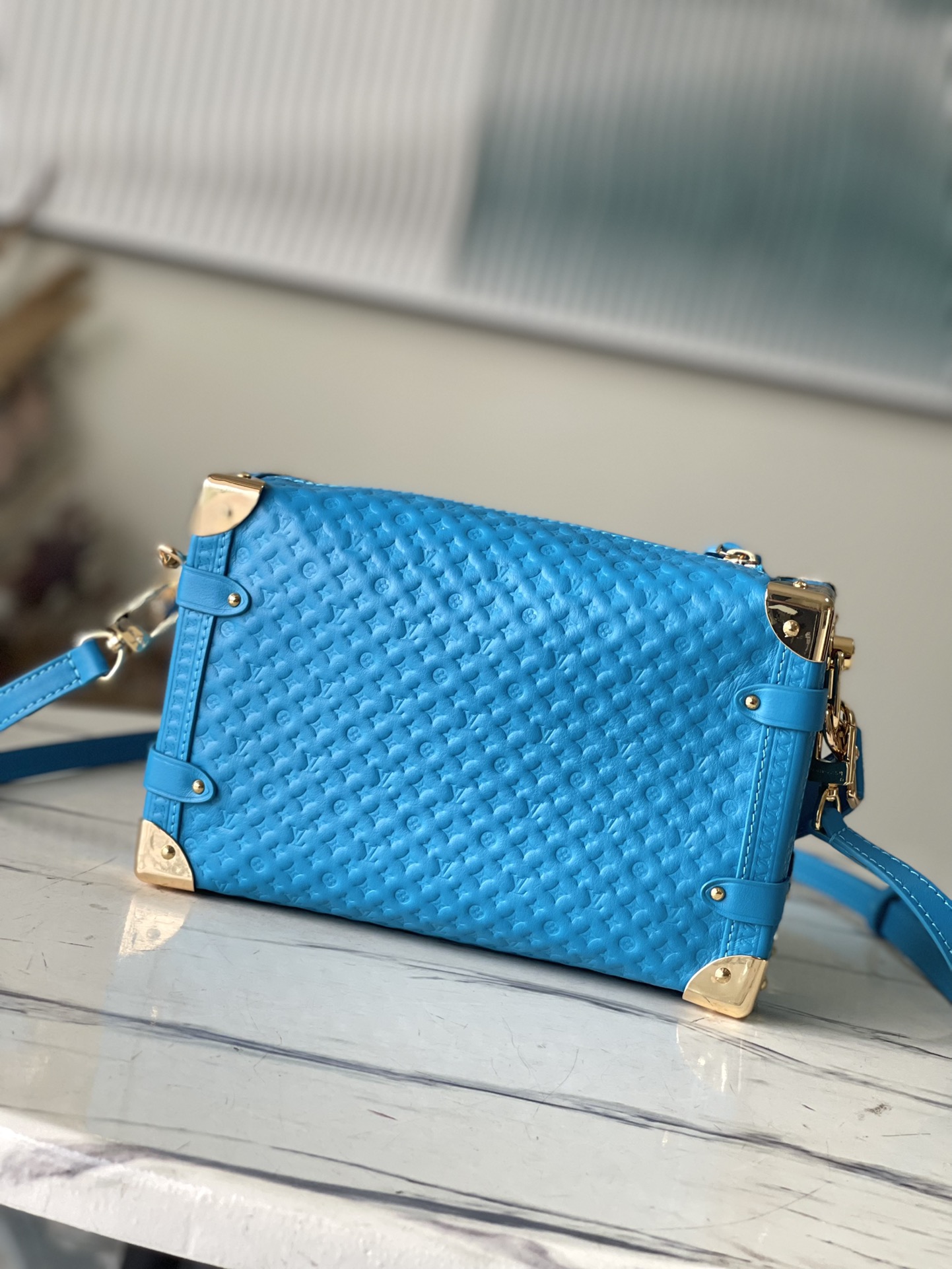 𝐋𝐎𝐔𝐈𝐒 𝐕𝐔𝐈𝐓𝐓𝐎𝐍   M46358