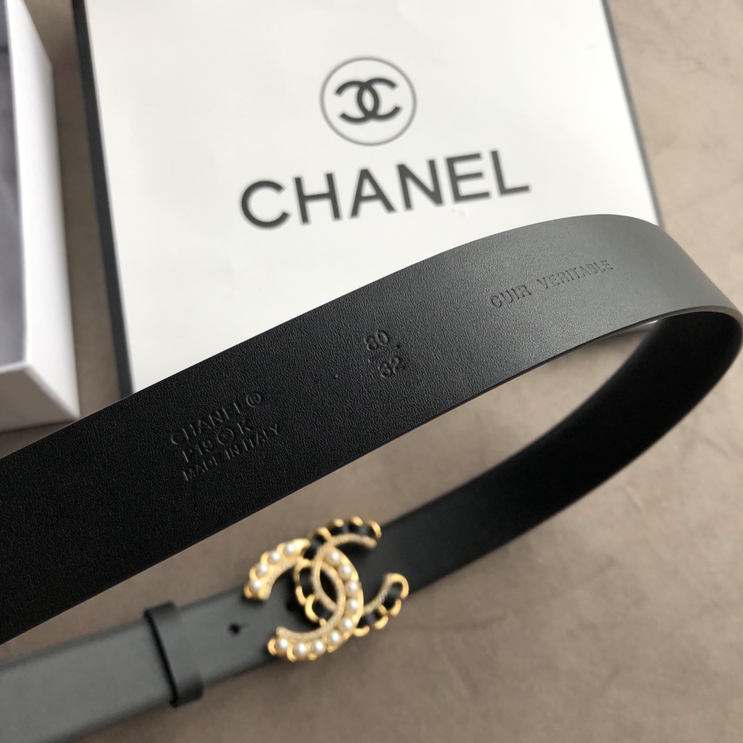 𝗖𝗛𝗔𝗡𝗘𝗟 Women's Belts