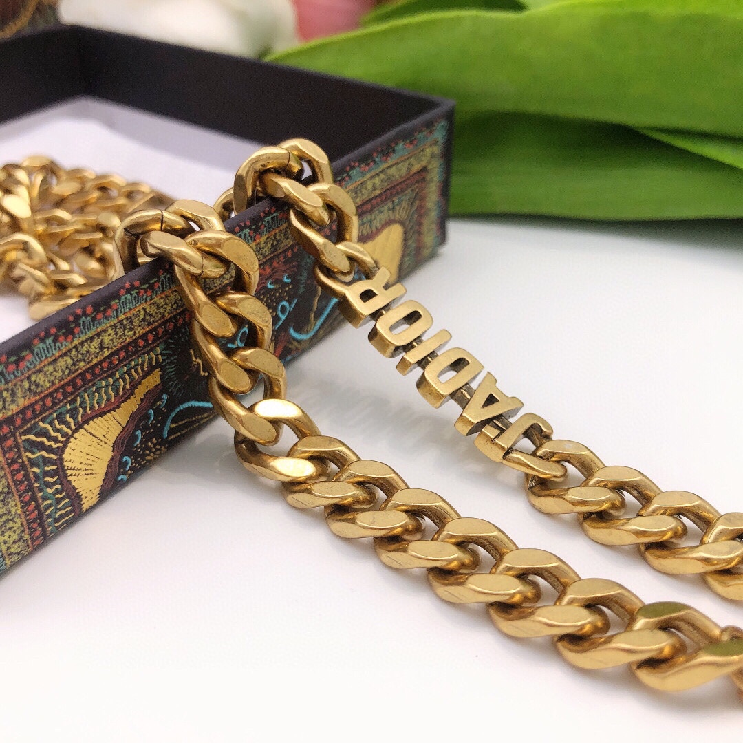 Dior necklace