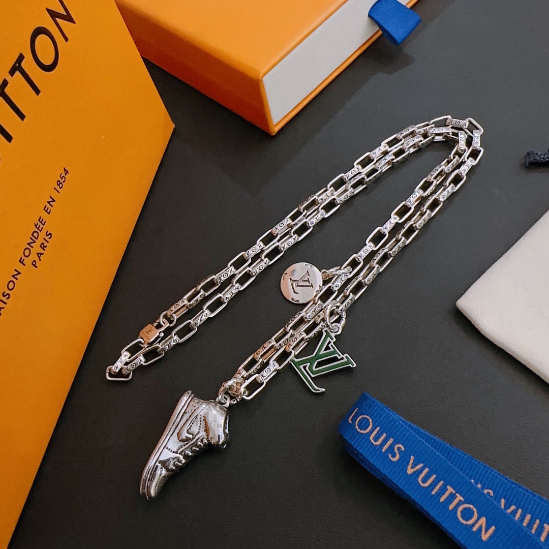 Louis Vuitton vintage silver necklace, couple's version, chain length 60 cm, changeable