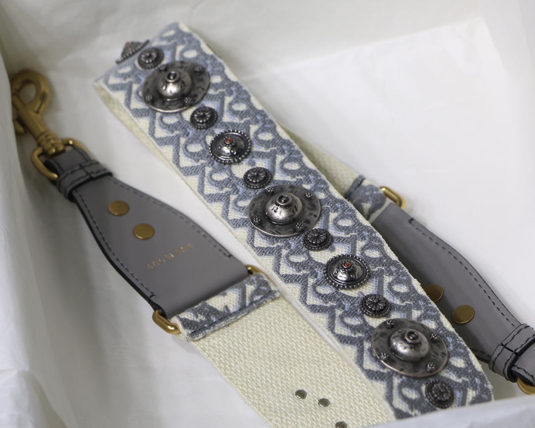 Dior personalized shoulder straps Imported custom solid brass fittings