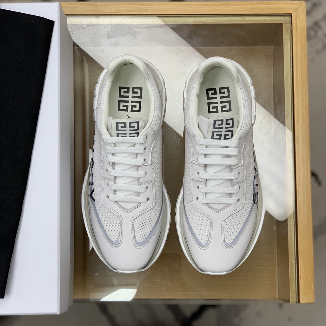 Givenchy Sneakers