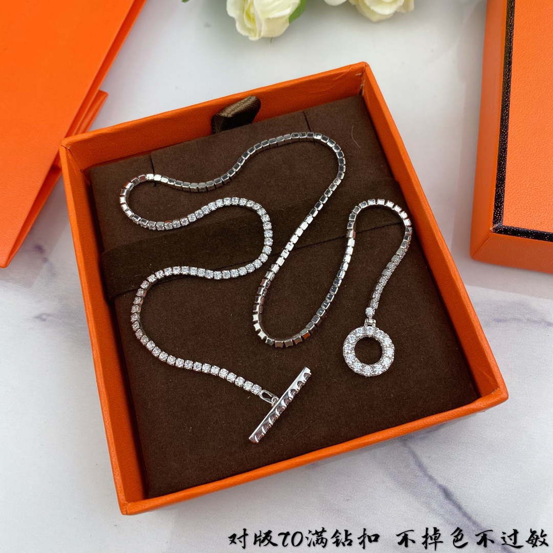 Hermes necklace