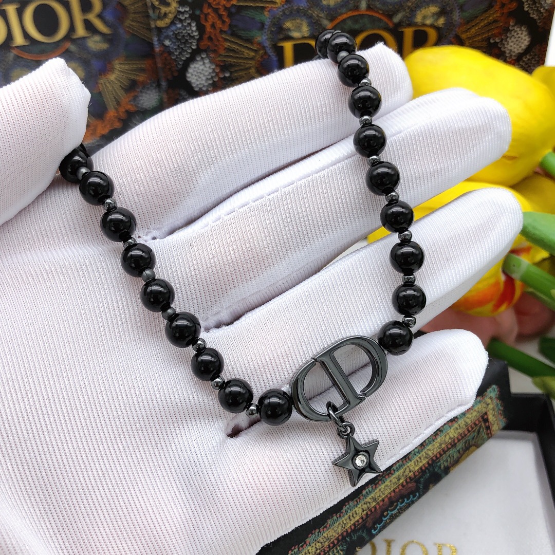 Dior necklace