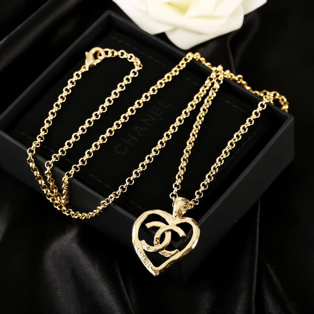 CHANEL🇫🇷Xiaoxiang Heart💗Necklace