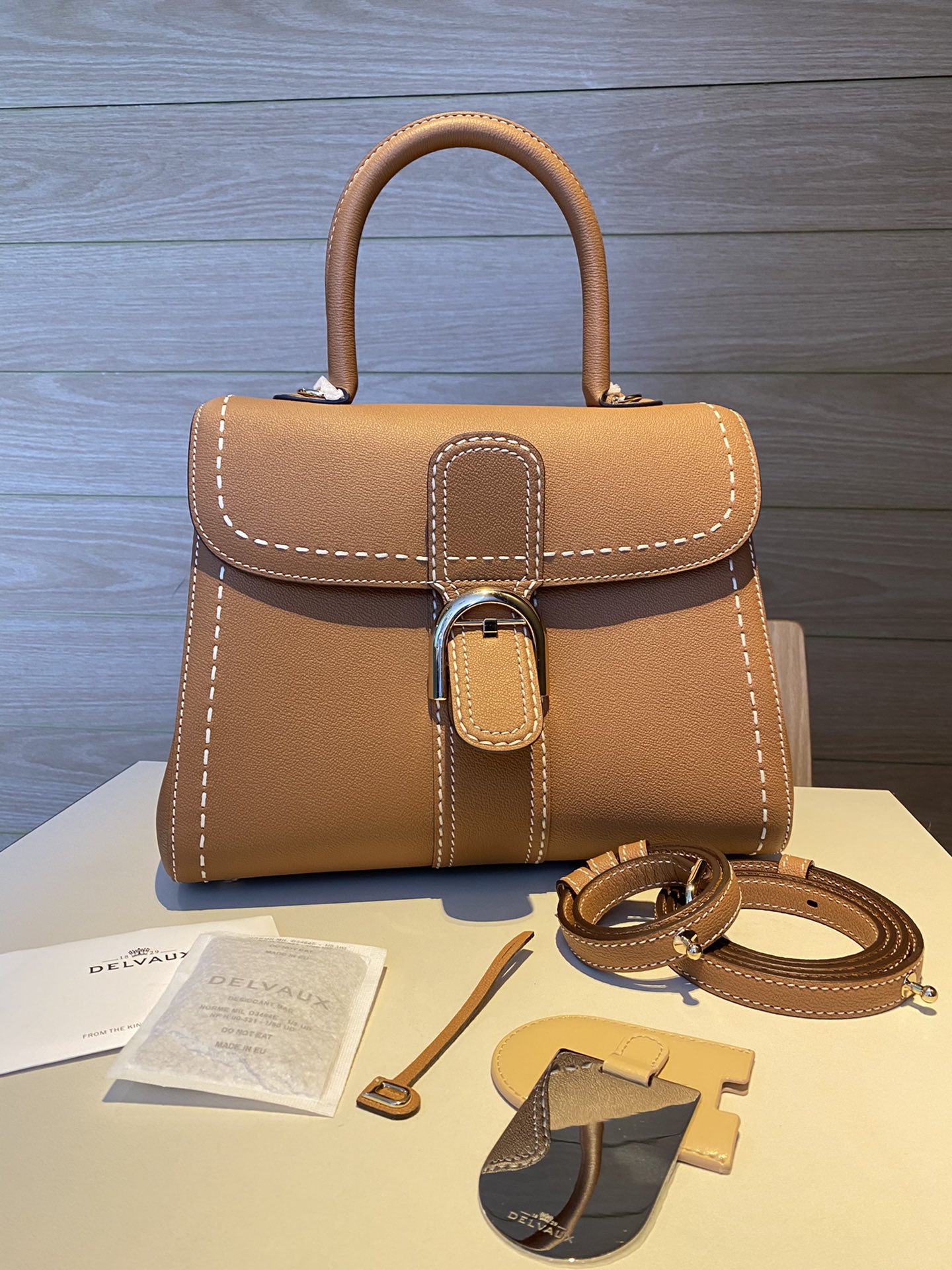 DELVAUX      🇧🇪brillant togo