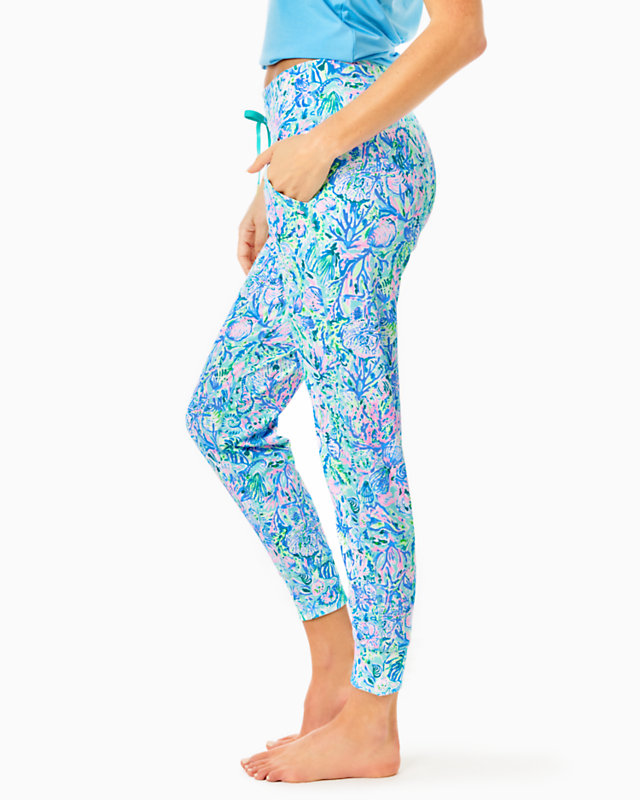 UPF 50+ Luxletic 28" Island Jogger | Lilly Pulitzer Outlet