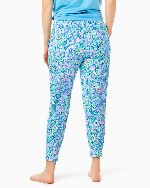 UPF 50+ Luxletic 28" Island Jogger | Lilly Pulitzer Outlet