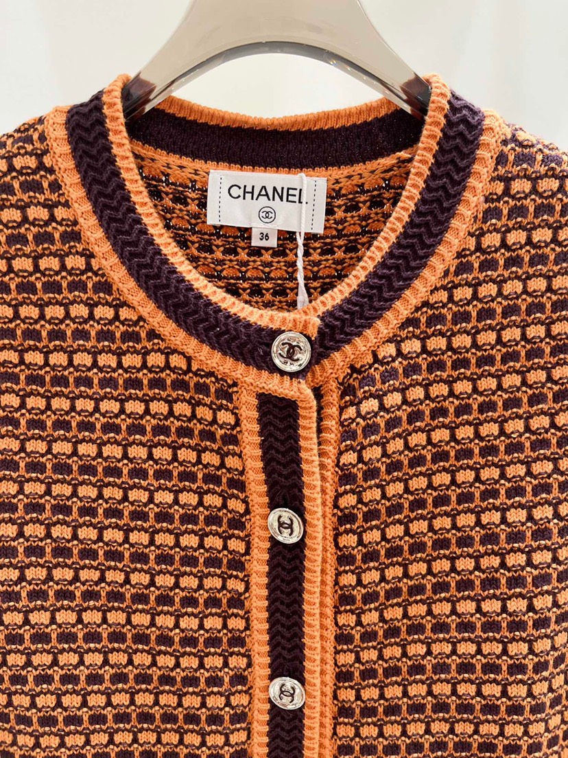 New  Chanel New Chanel * 23a Gaoding Handicraft Workshop Series Chicken Heart Neck Knitted Vest