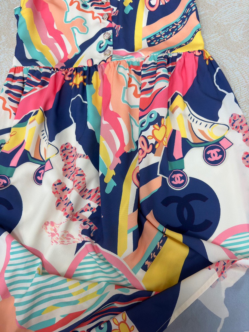 New Chanel 23 Spring/Summer New Colorful Tie Dye Print Strap Dress