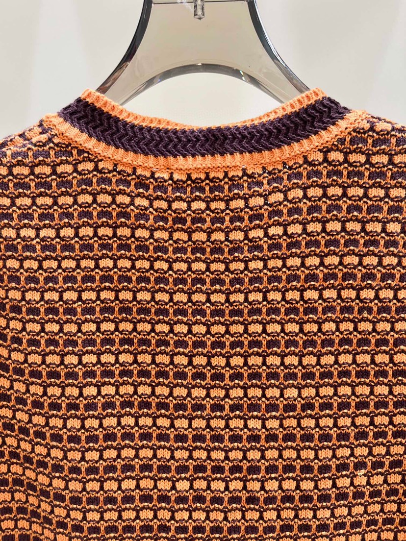 New  Chanel New Chanel * 23a Gaoding Handicraft Workshop Series Chicken Heart Neck Knitted Vest