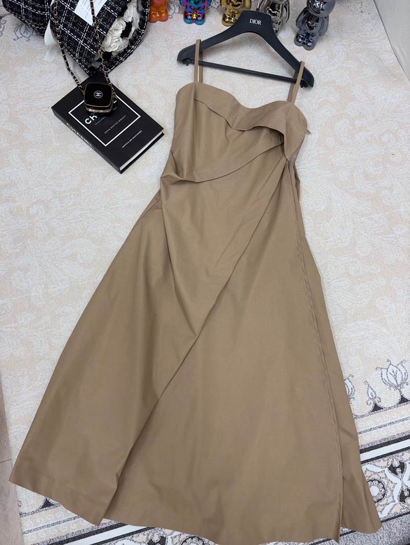 New ❤️ Dior * Summer New French Tea Break Color Strap Dress