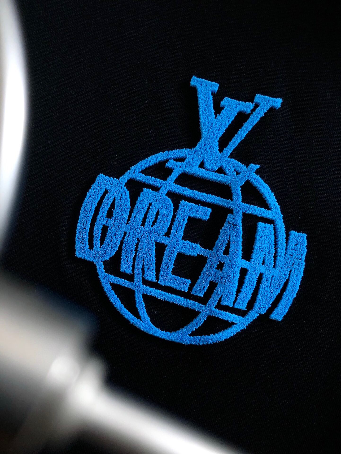 New  Louis  Vuitton Top grade black and white double color Globe with letter toothbrush embroidery process embroidered round neck short sleeve