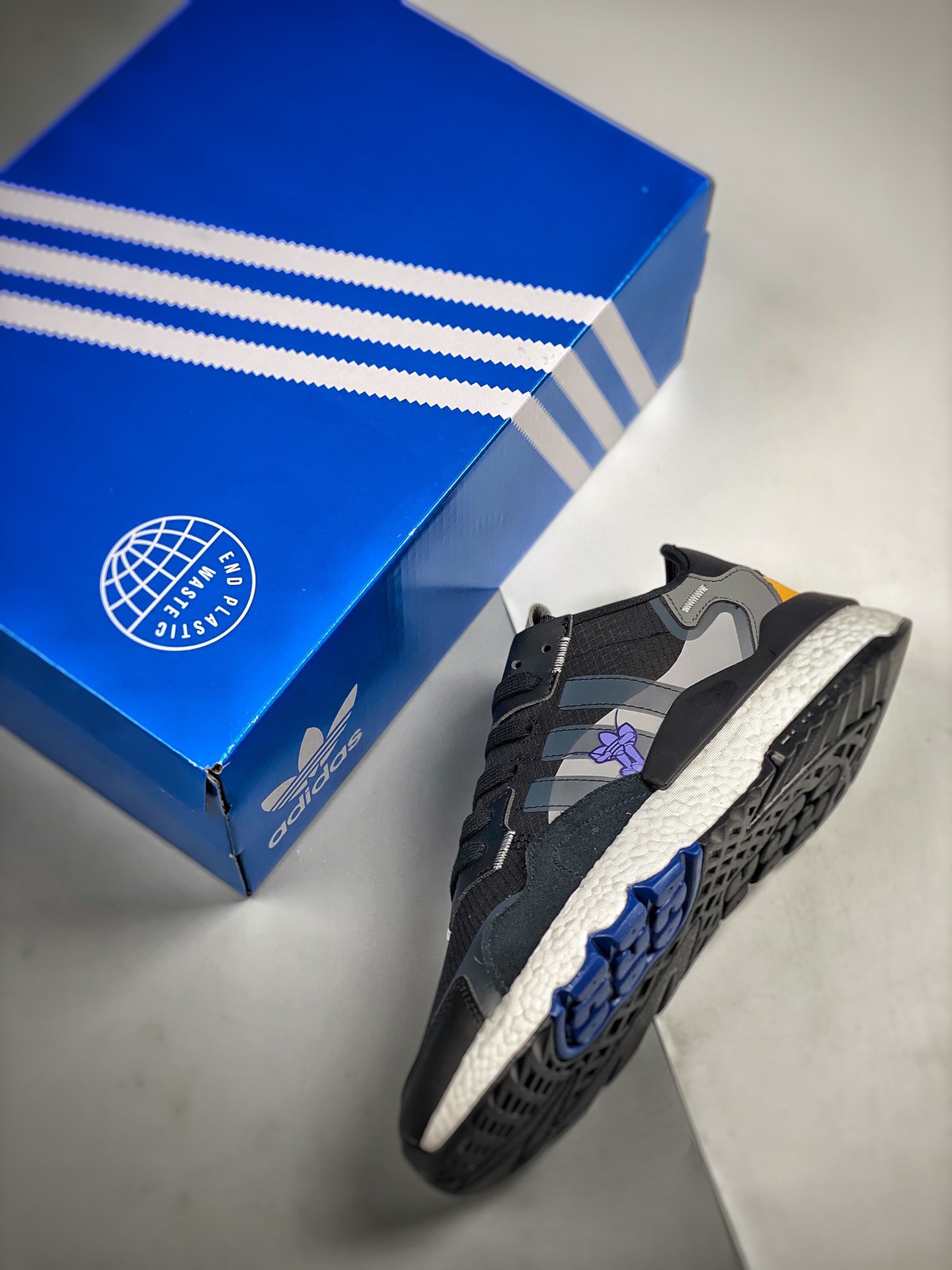 New Adidas Adidas nite jogger Clover Nightwalker Retro Running Shoe