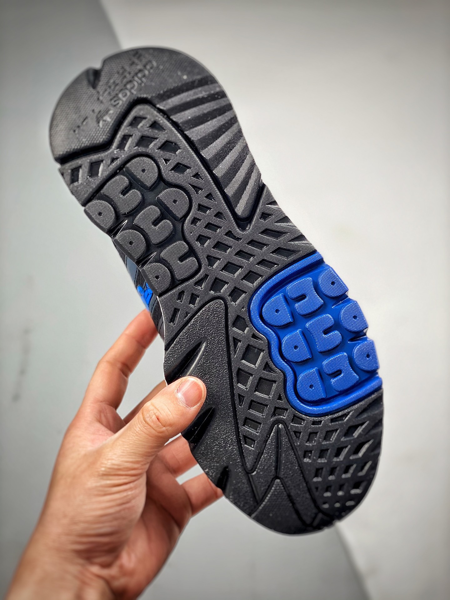 New Adidas Adidas nite jogger Clover Nightwalker Retro Running Shoe