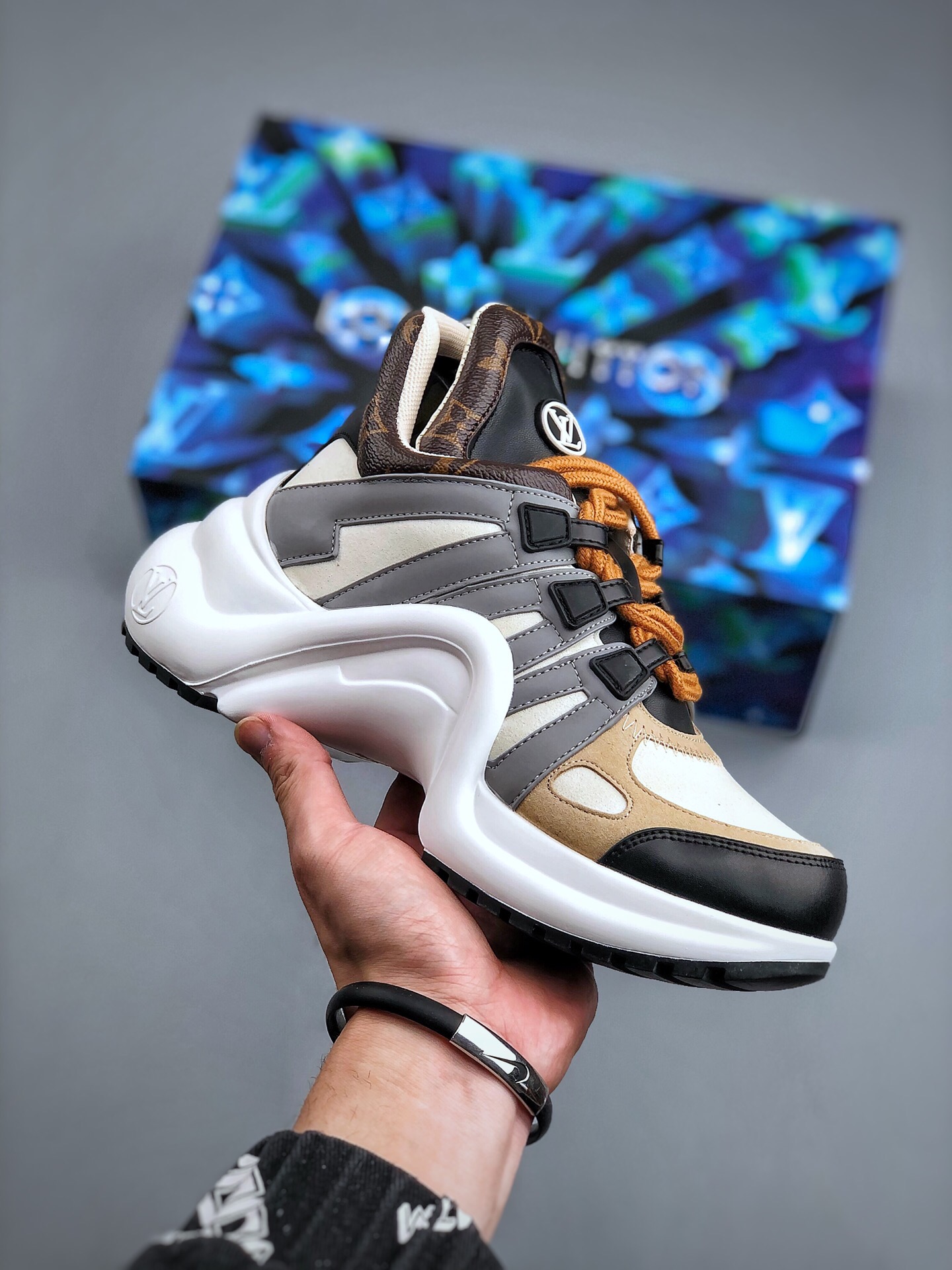 New Louis Vuitton Genuine leather color blocking shock absorption mesh sports bow dance vintage dad sports shoes