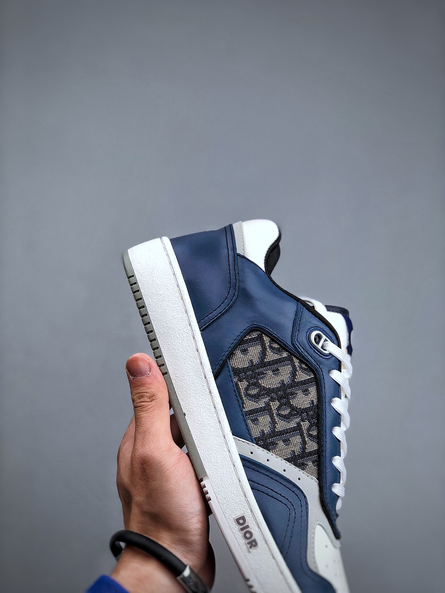 New Dior B27 series of top edition board shoes on the market