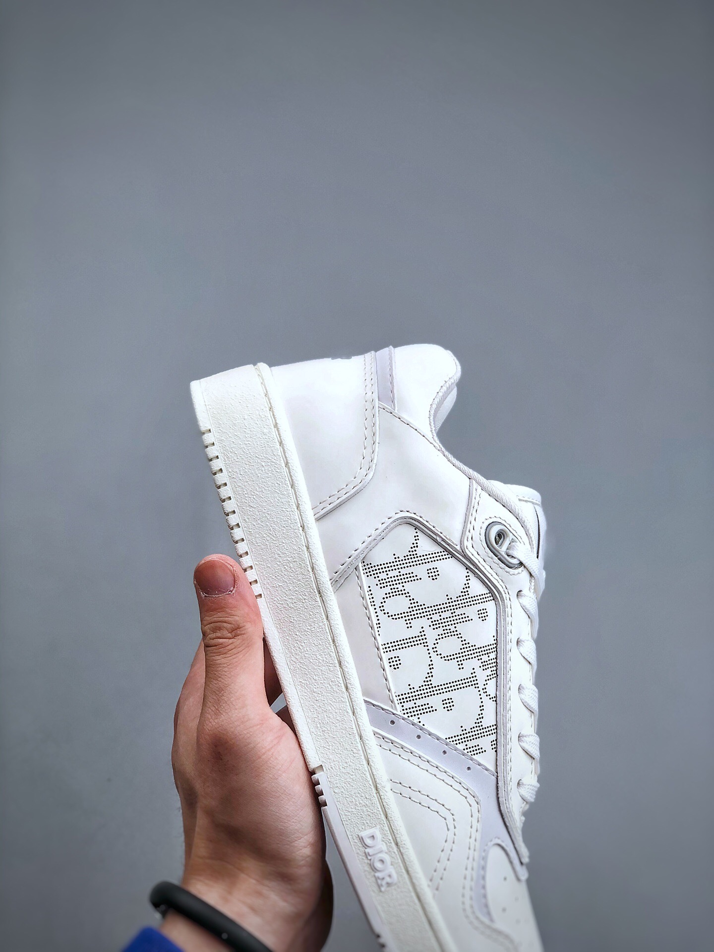 New Dior B27 series of top edition board shoes on the market