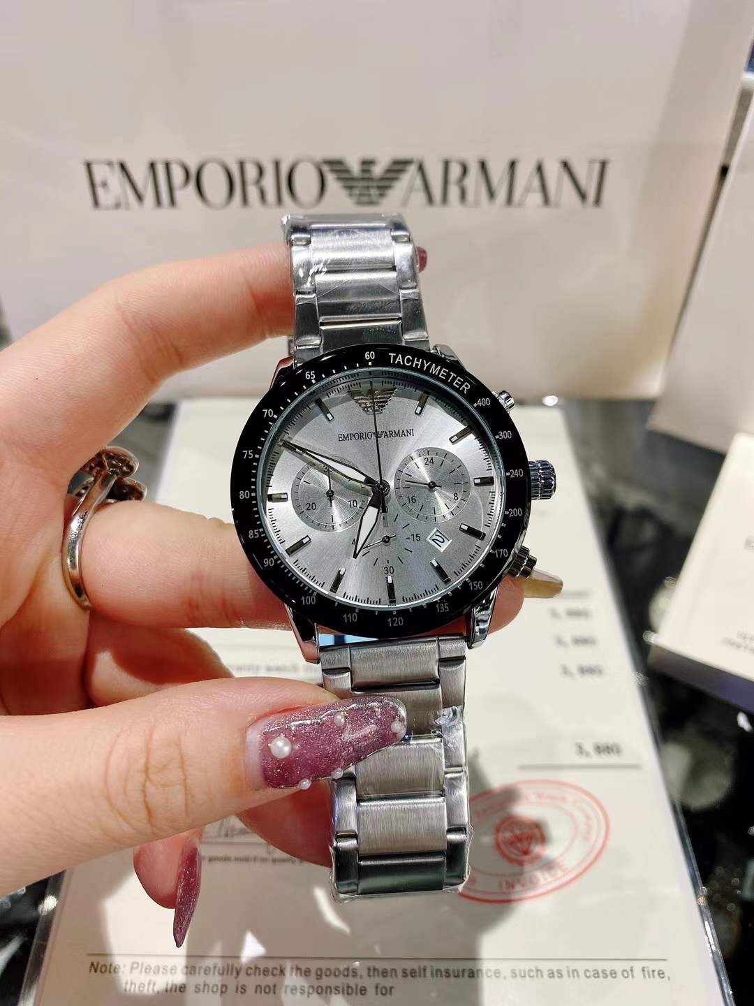 New Armani's popular watch