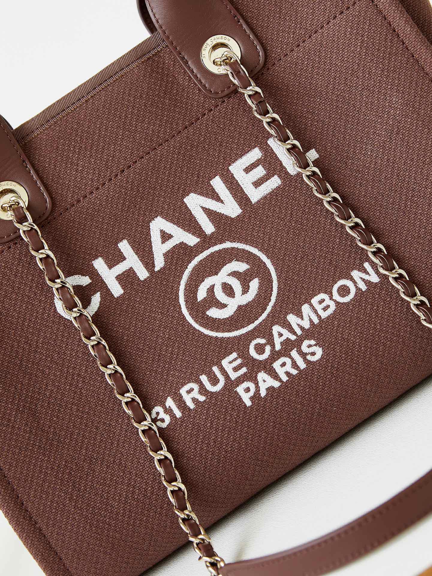 New Chanel 22s Latest Beach Bag Chanel Panda Color Matching 🐼