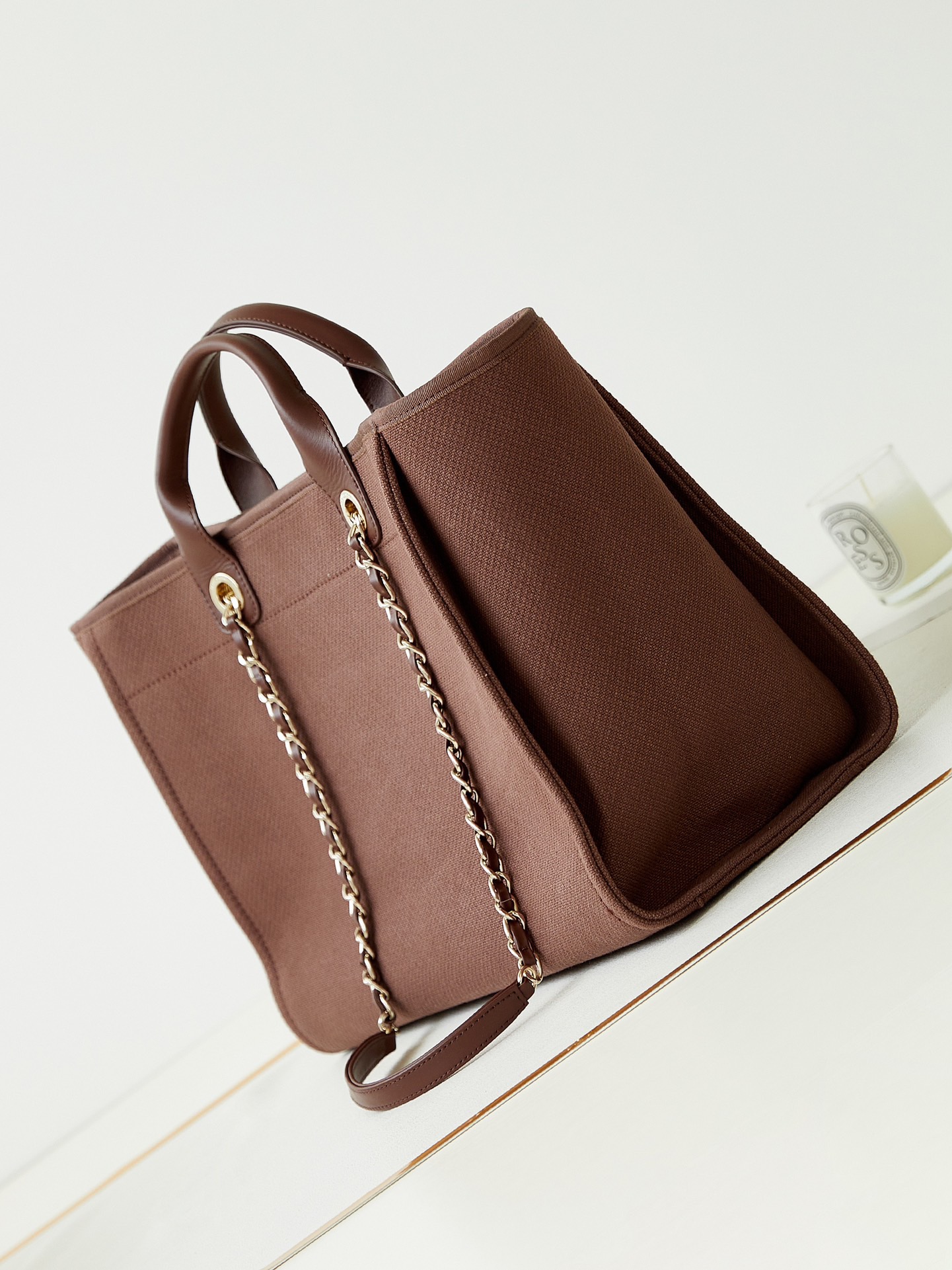 New Chanel 23k's latest beach bag Chanel Panda color scheme 🐼