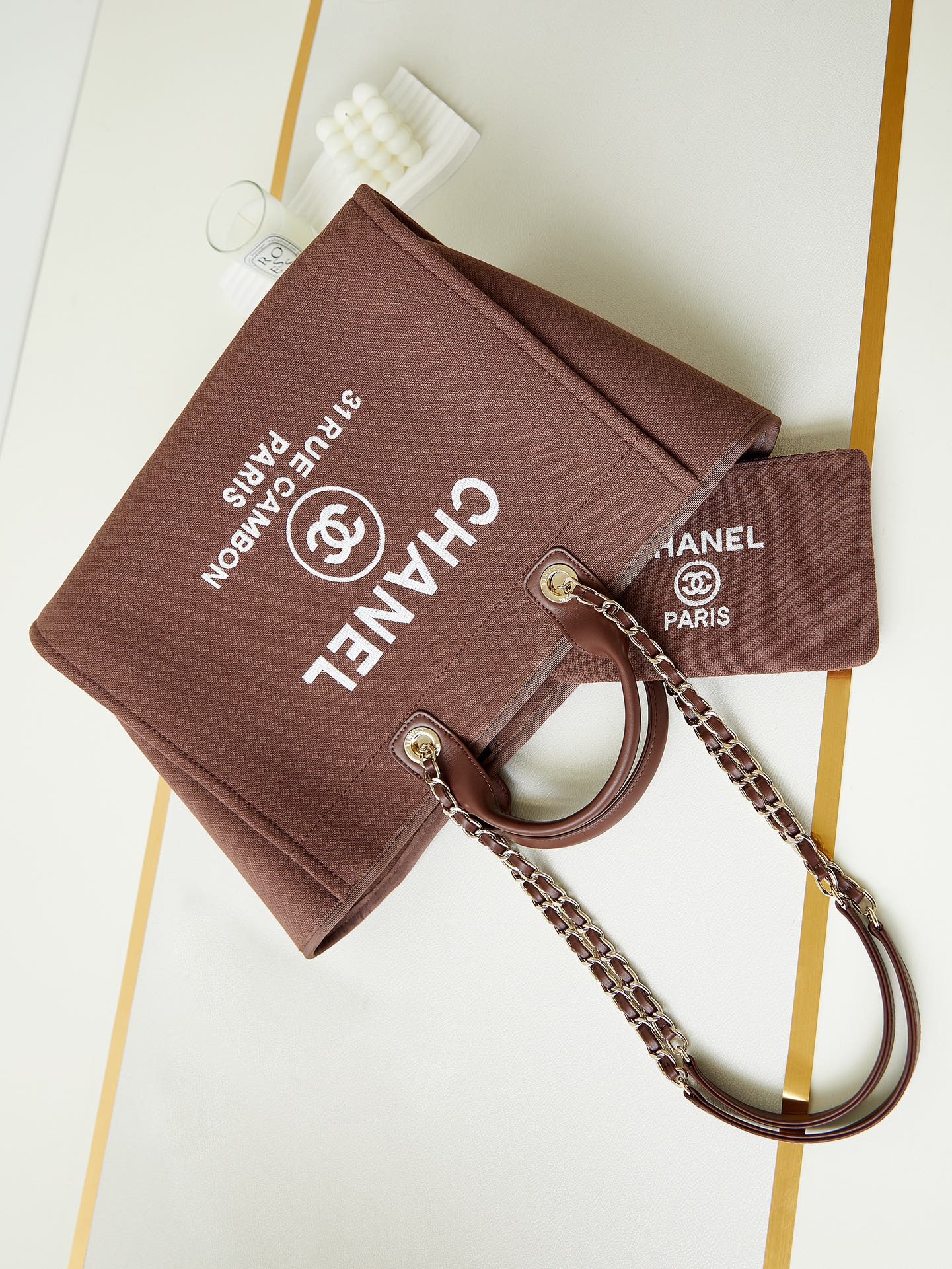 New Chanel 23k's latest beach bag Chanel Panda color scheme 🐼