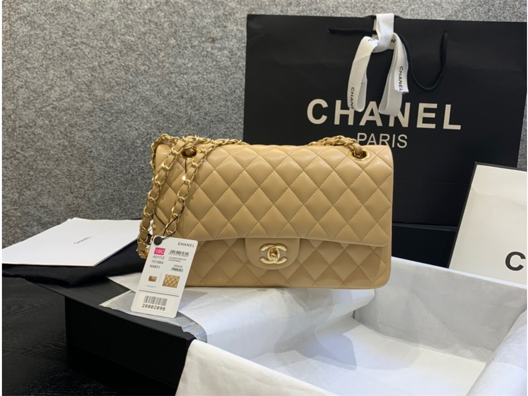 New Chanel bag medium CF 25cm classic and elegant temperament