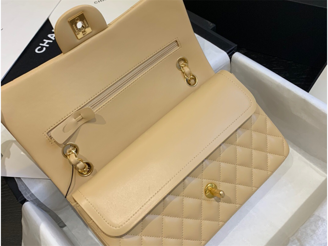 New Chanel bag medium CF 25cm classic and elegant temperament