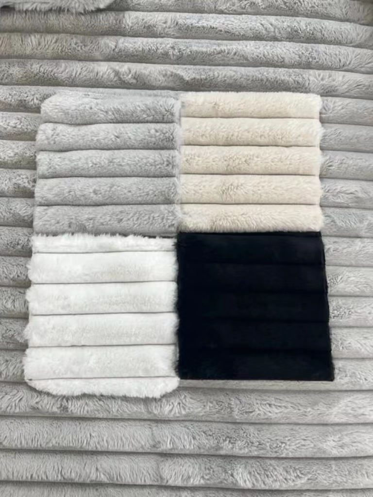 Winter Sale - Chaise Lounge With Dual Cupholders And Charging Ports