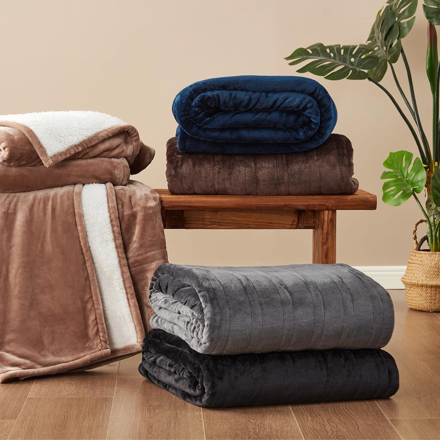 EHEYCIGA Heated Blanket Electric Blanket Throw - Heating Blanket with 9 Heating Levels & 10 Hours Auto Off, Soft Cozy Sherpa Washable Blanket with Fast Heating, 50 x 60 Inches